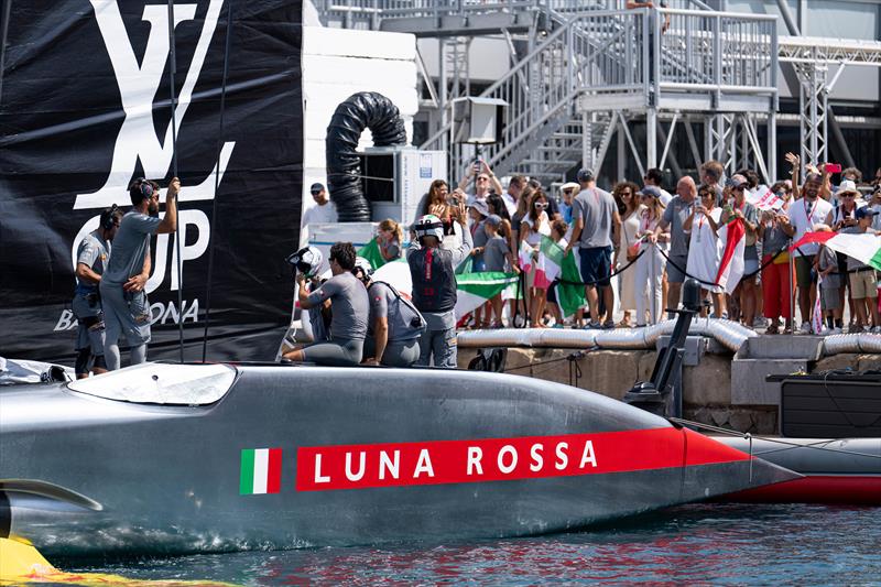 Luna Rossa departure - Louis Vuitton Cup - Day 1 - Barcelona - August 29, 2024 - photo © Ian Roman / America's Cup