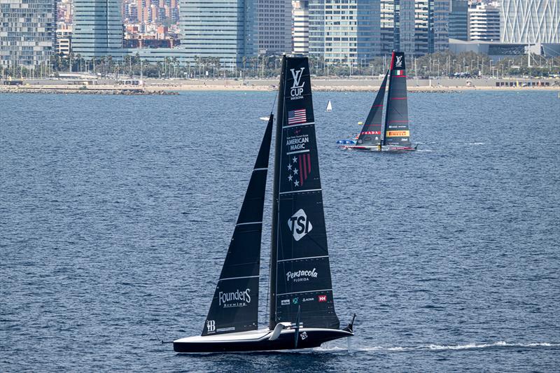 American Magic and Luna Rossa  - Day 3 - Semi-Finals - Louis Vuitton Cup - Day 12 - September 16, 2024 - Barcelona - photo © Ricardo Pinto / America's Cup