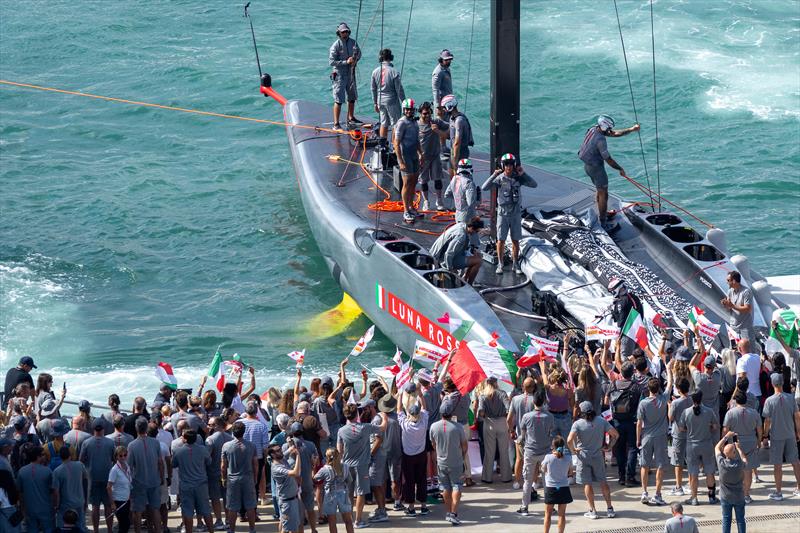  Luna Rossa  - Semi-Finals - Louis Vuitton Cup - Day 14 - September 19, 2024 - Barcelona - photo © Ian Roman / America's Cup